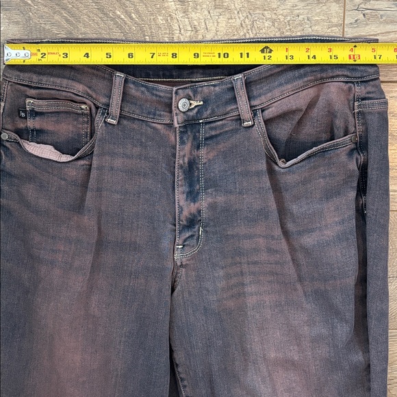 Judy Blue Boyfriend Fit Women’s Plus Size 14W High Rise Jeans JB82335LT-PL - Picture 4 of 9